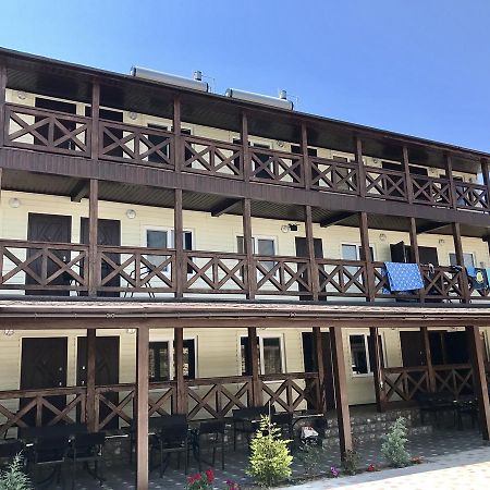 זאטוקה Mama Lyuba Resort מראה חיצוני תמונה