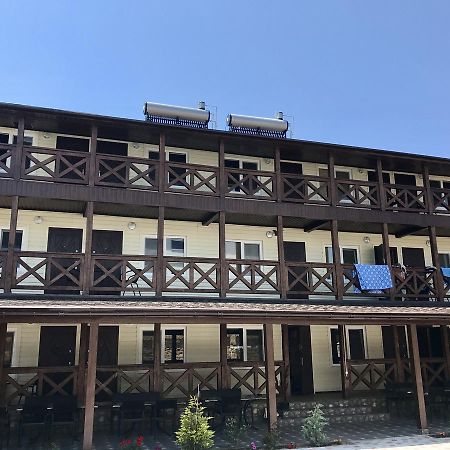 זאטוקה Mama Lyuba Resort מראה חיצוני תמונה